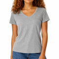 Camiseta de mujer talla M gris de tejido jaspeado con cuello en V y manga corta casual